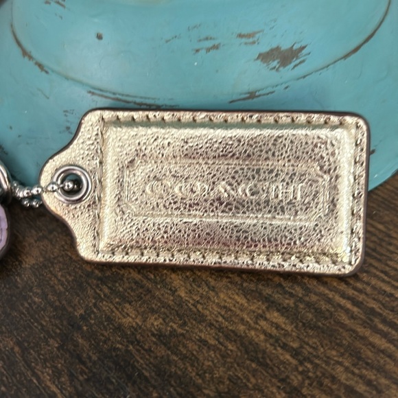 2 Coach Hangtags - Picture 2 of 4